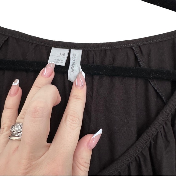 Old Navy Black Women's Blouse - Picture 3 of 5